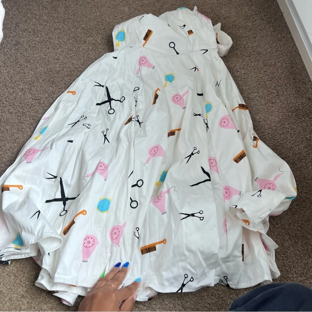 Hearts & Roses Dress - Picture 9 of 10